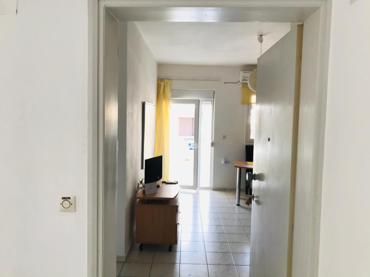 Korona Beach Apartments I Rethymno Esterno foto