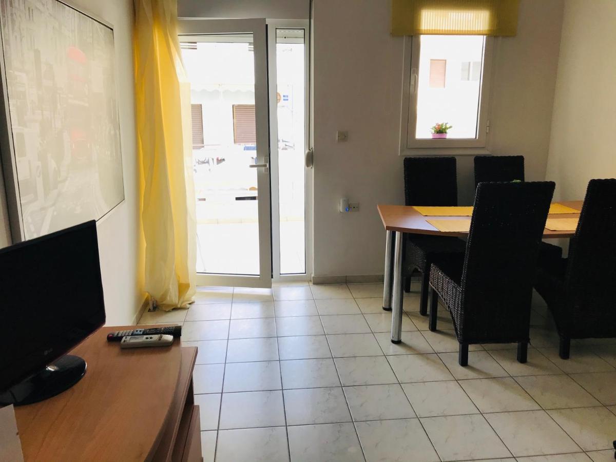 Korona Beach Apartments I Rethymno Esterno foto